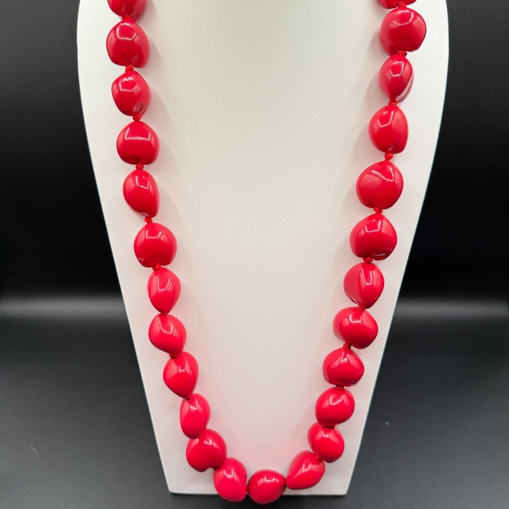 Red Chunky Beaded Statement Necklace Ribbon Tie Vintage Style 18in Bold Retro